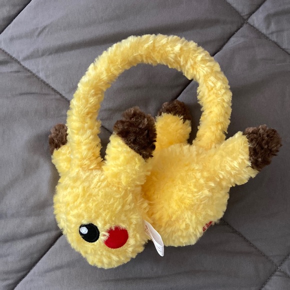 Pokemon Accessories - pikachu earmuffs: pokémon center exclusive